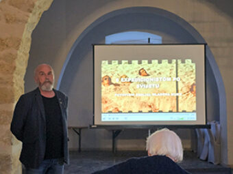 Održano predavanje i otvorenje izložbe fotografija „Zmajevi Abesinski pod suncem crne Afrike“, Stari grad Ozalj, 8. travnja 2024.